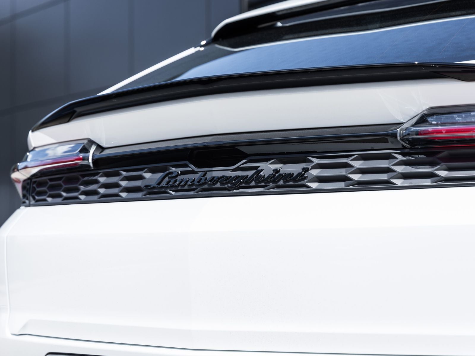 2025 Lamborghini Urus SE
