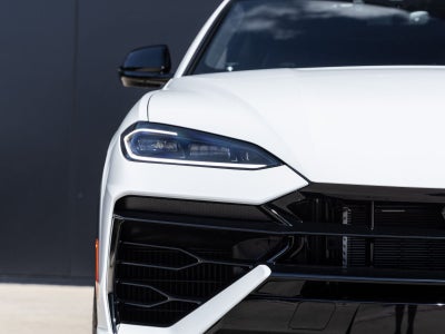 2025 Lamborghini Urus SE