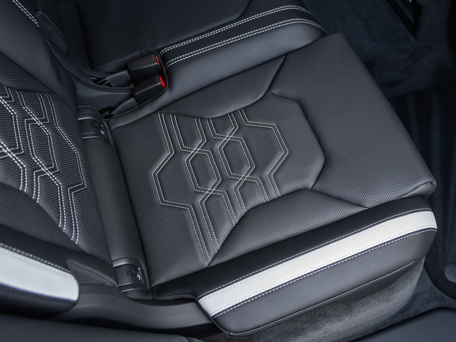 2025 Lamborghini Urus SE