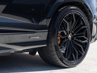 2026 Lamborghini Urus SE