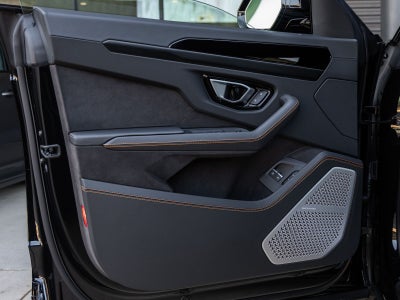 2026 Lamborghini Urus SE