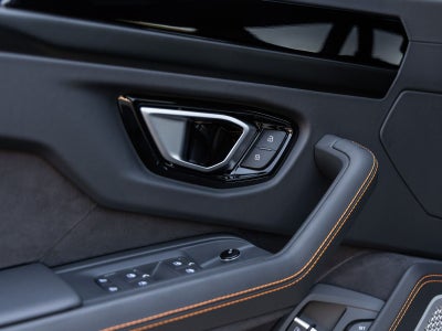 2026 Lamborghini Urus SE