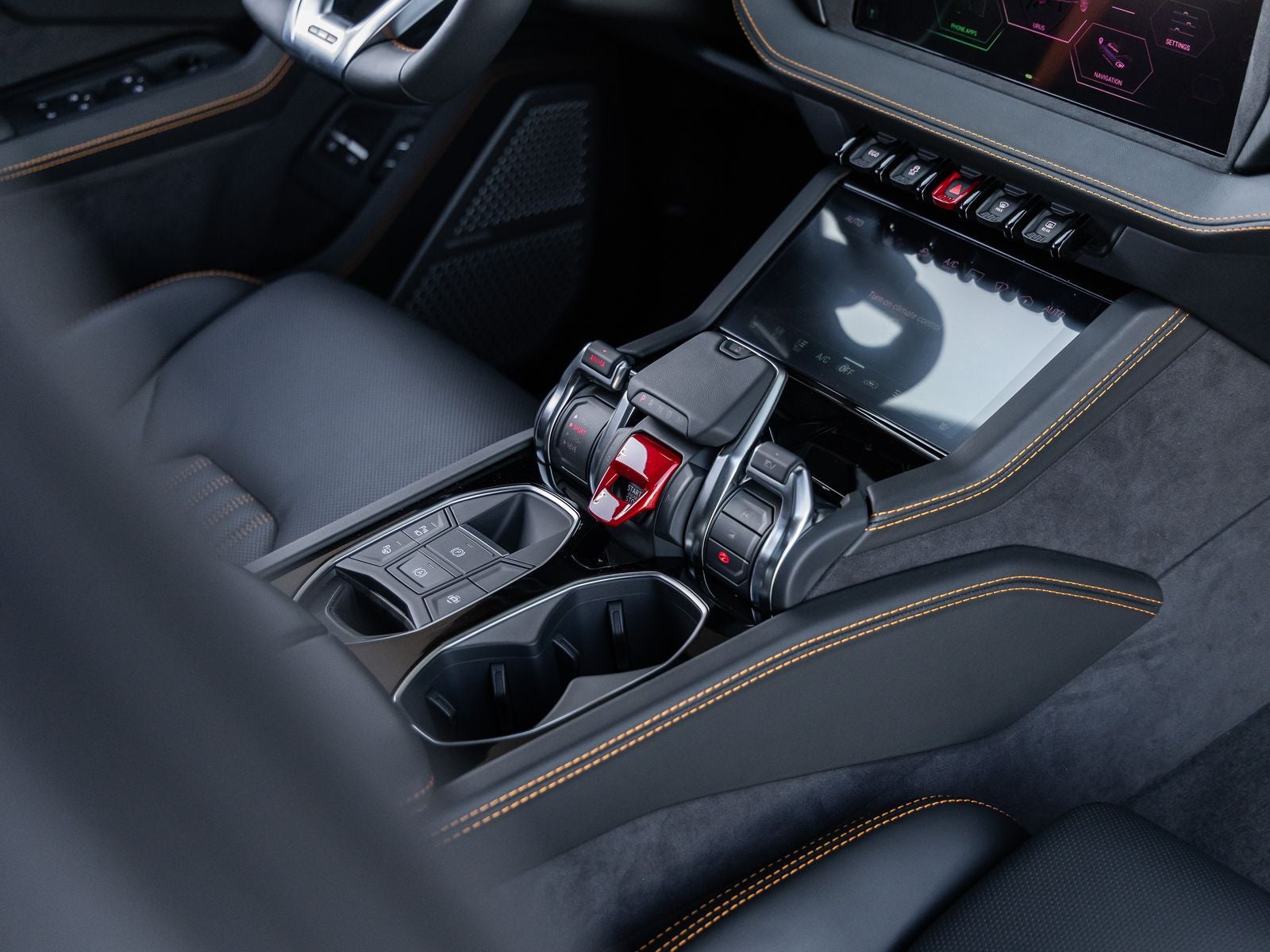 2026 Lamborghini Urus SE