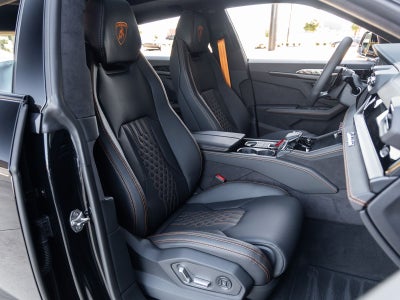 2026 Lamborghini Urus SE