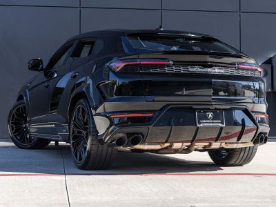 2026 Lamborghini Urus SE