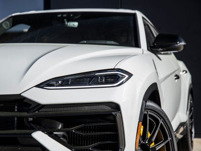 2026 Lamborghini Urus SE