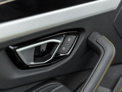 2026 Lamborghini Urus SE