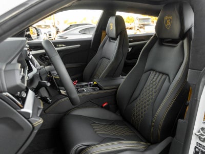 2026 Lamborghini Urus SE
