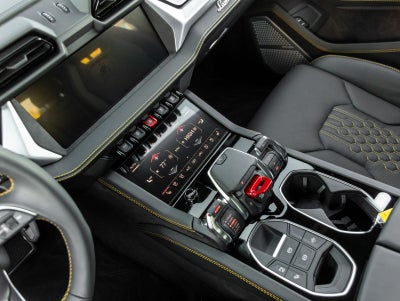 2026 Lamborghini Urus SE