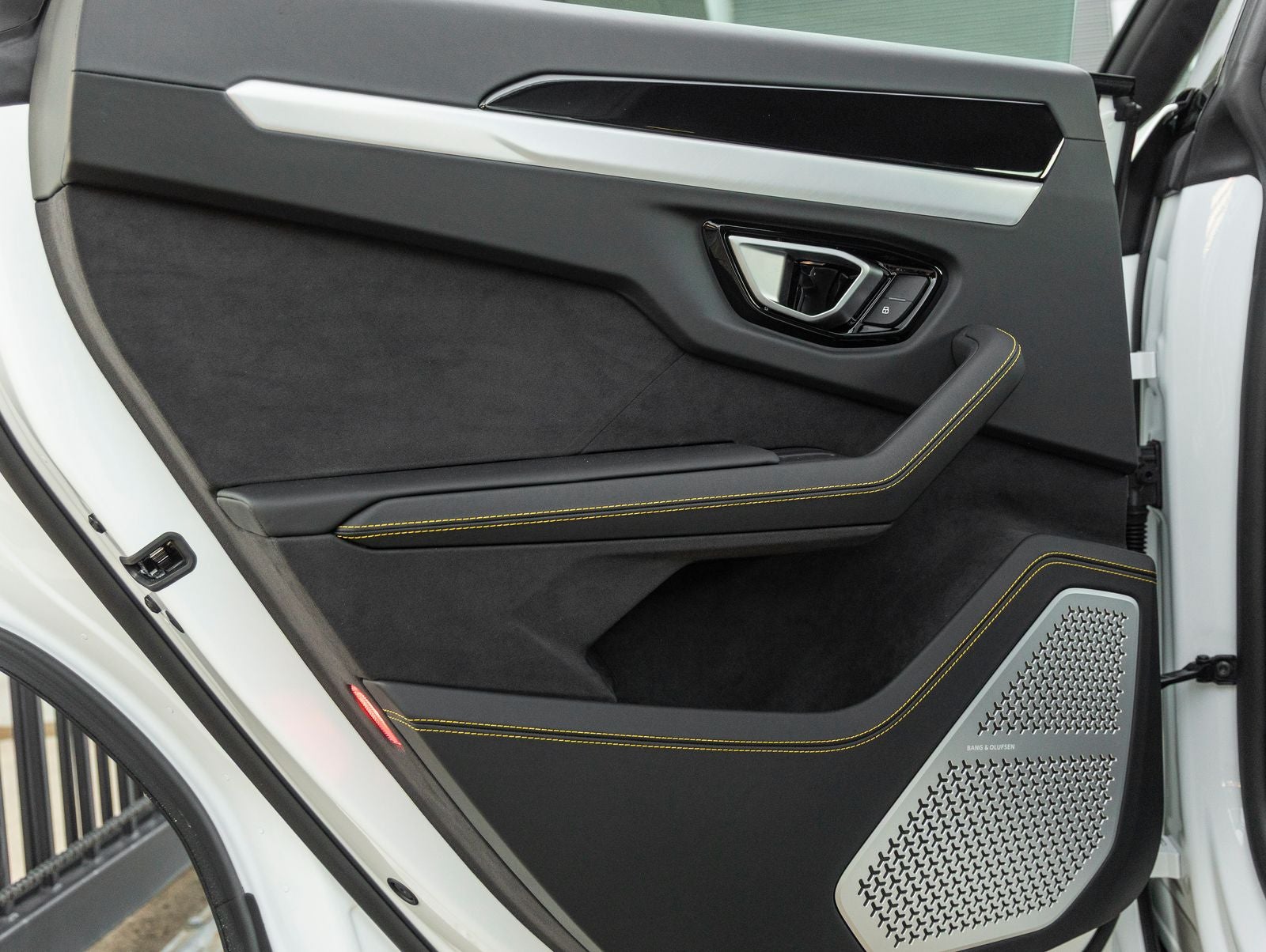 2026 Lamborghini Urus SE