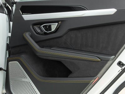 2026 Lamborghini Urus SE