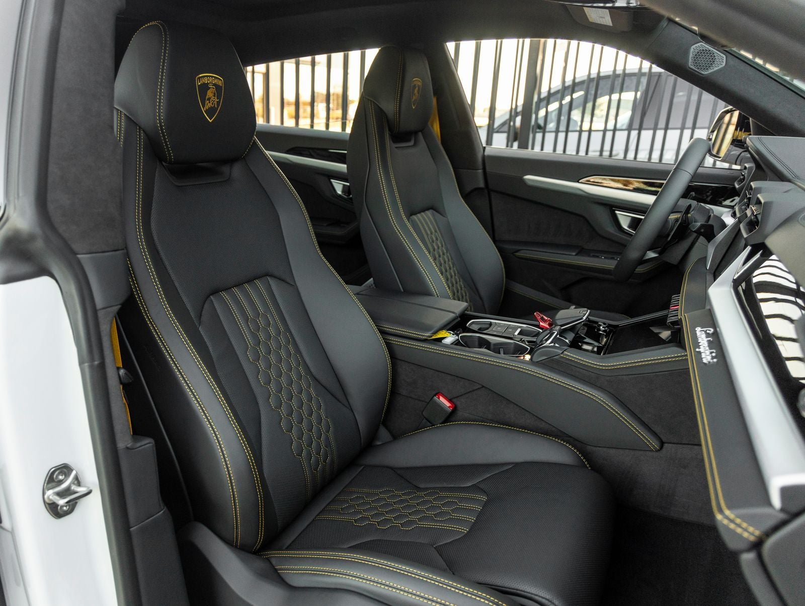 2026 Lamborghini Urus SE