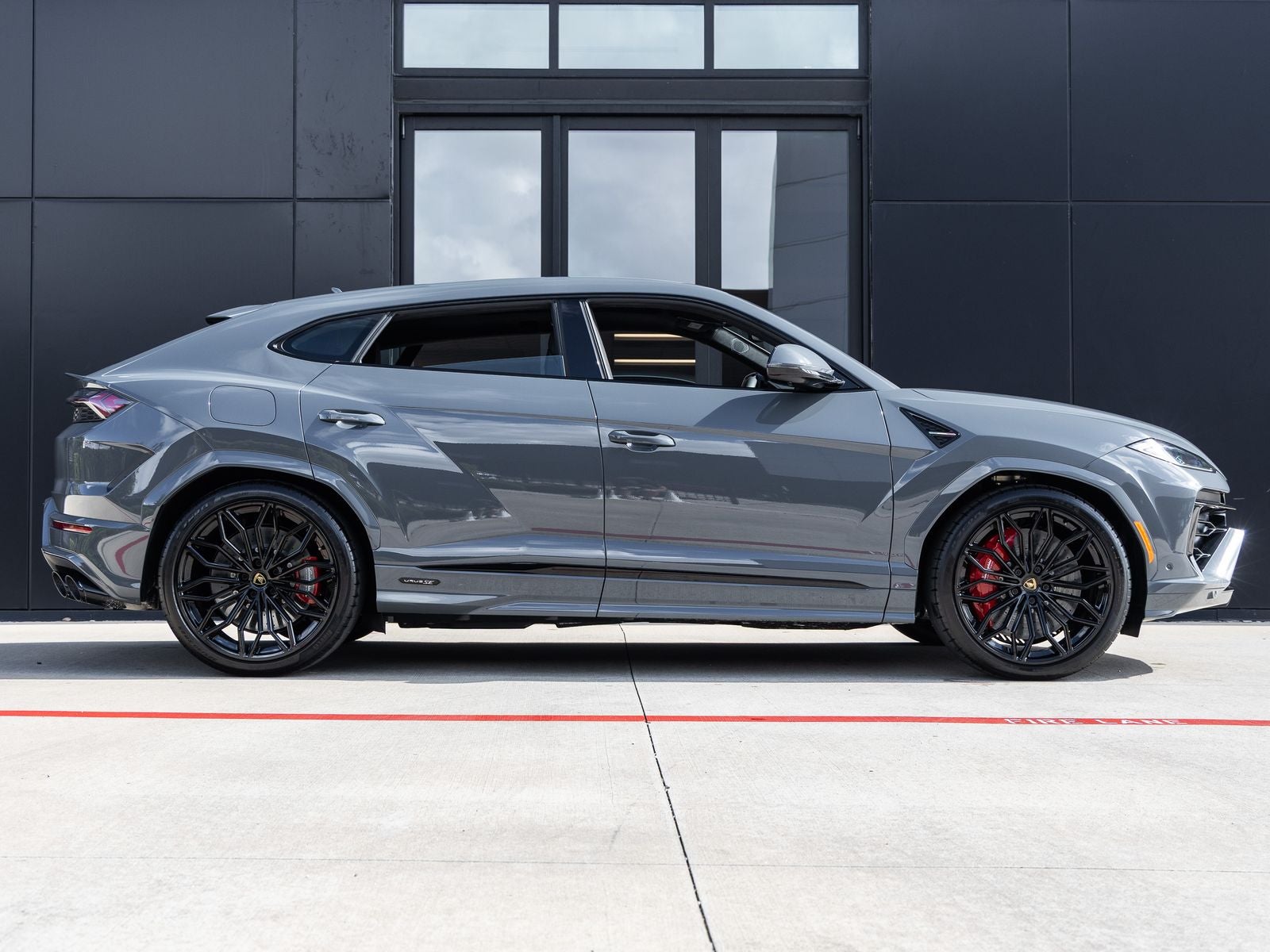 2026 Lamborghini Urus SE