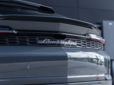 2026 Lamborghini Urus SE