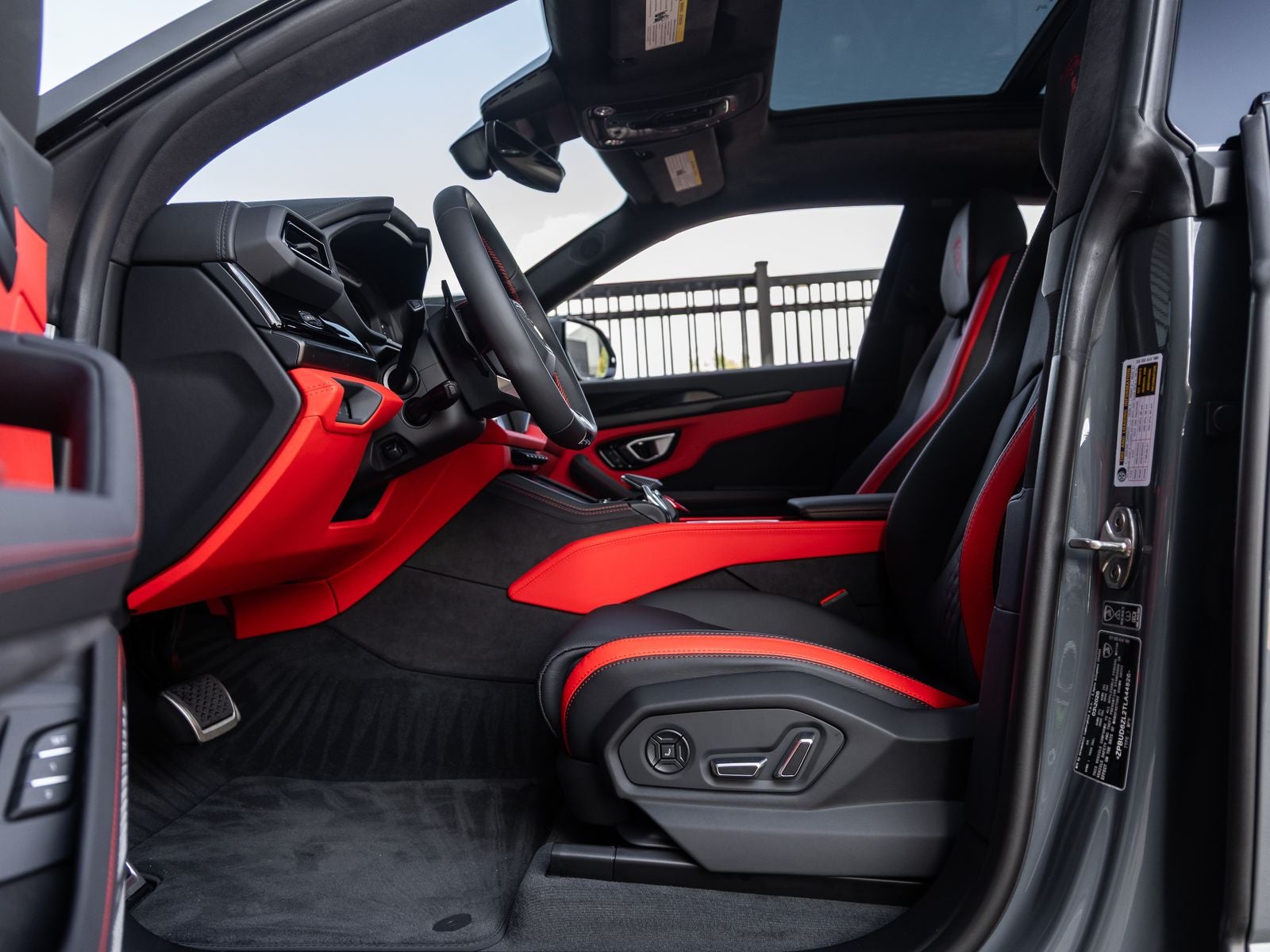 2026 Lamborghini Urus SE