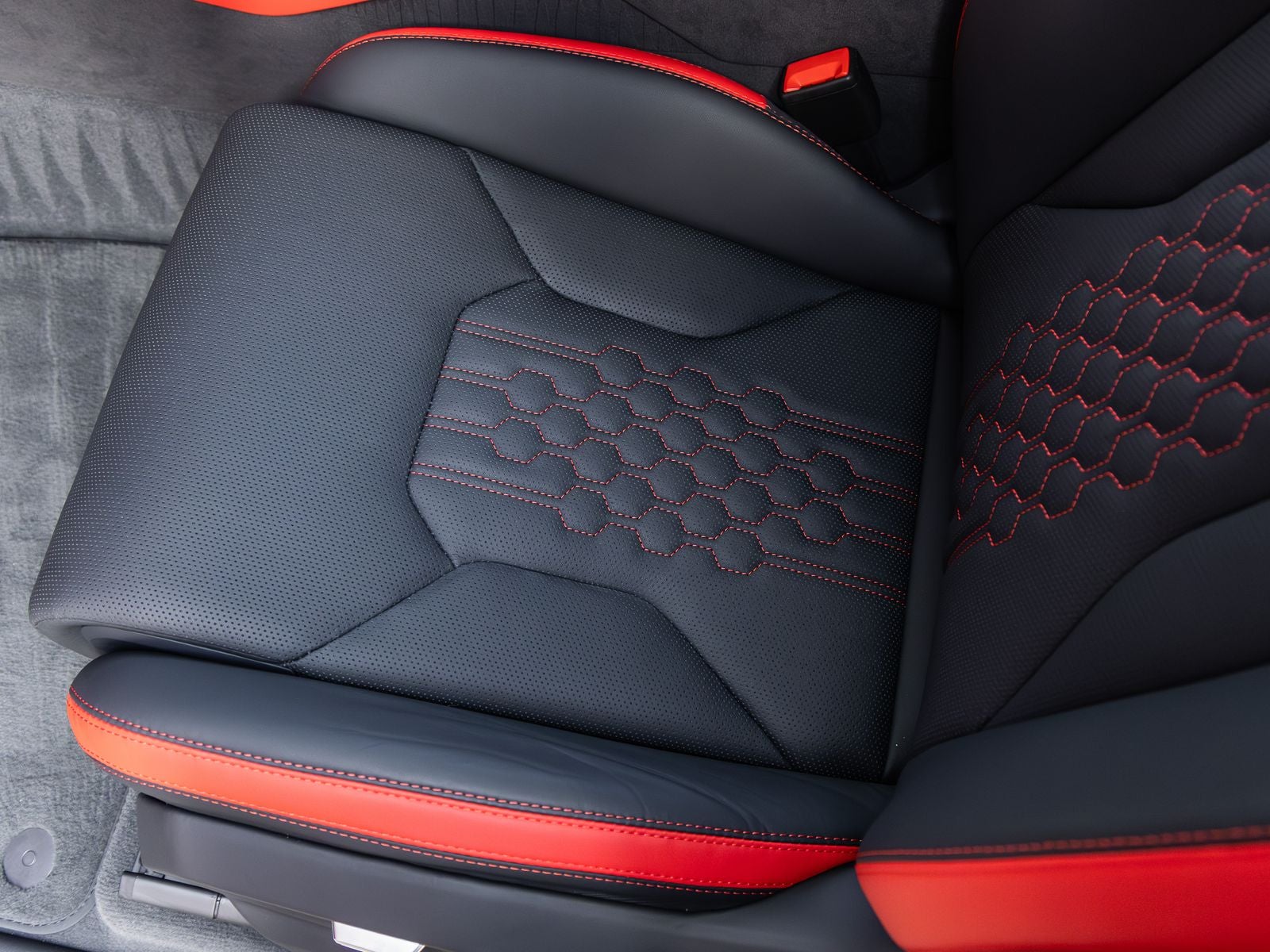 2026 Lamborghini Urus SE