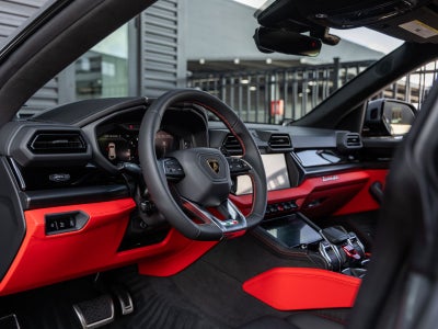 2026 Lamborghini Urus SE