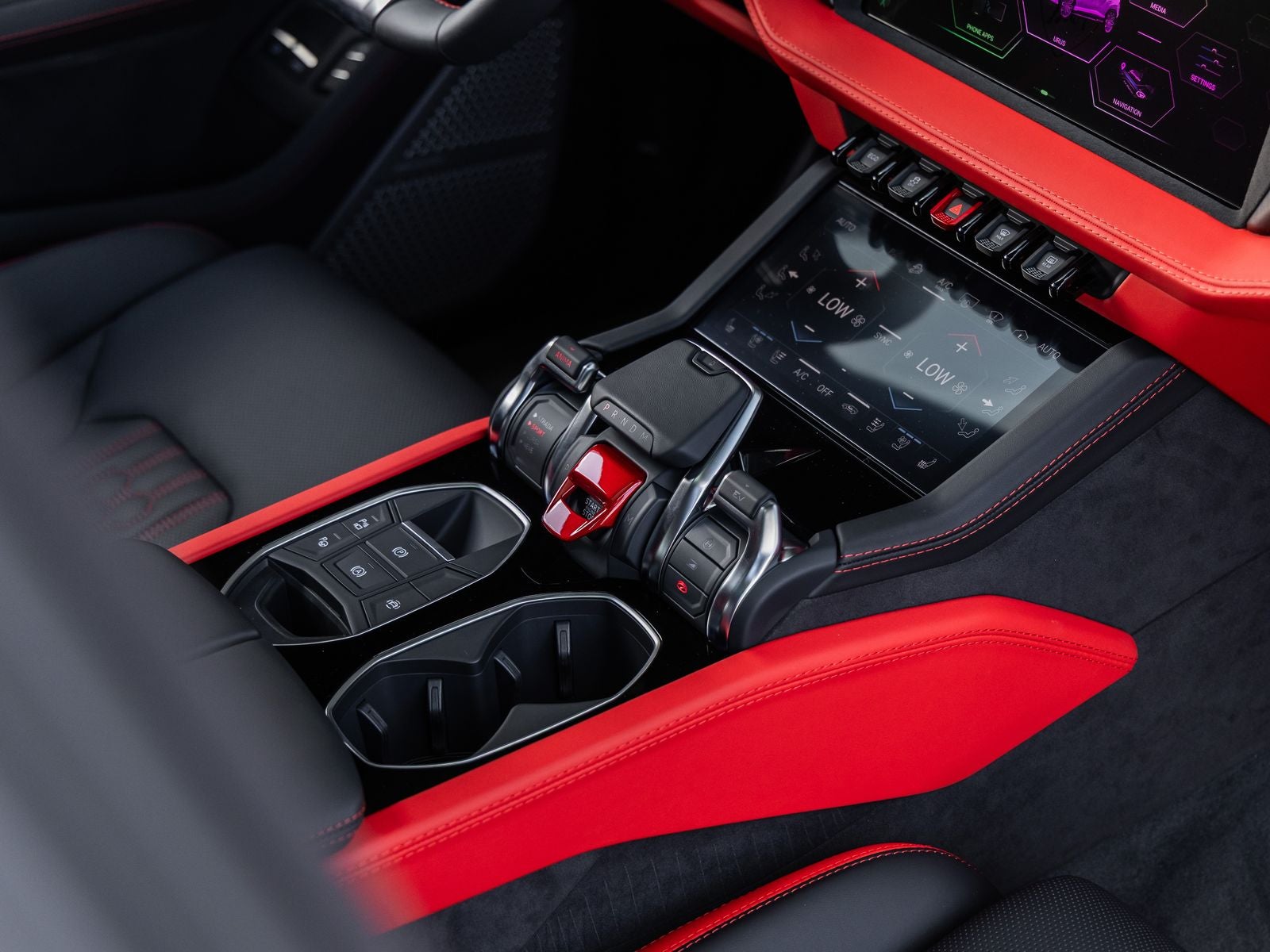 2026 Lamborghini Urus SE