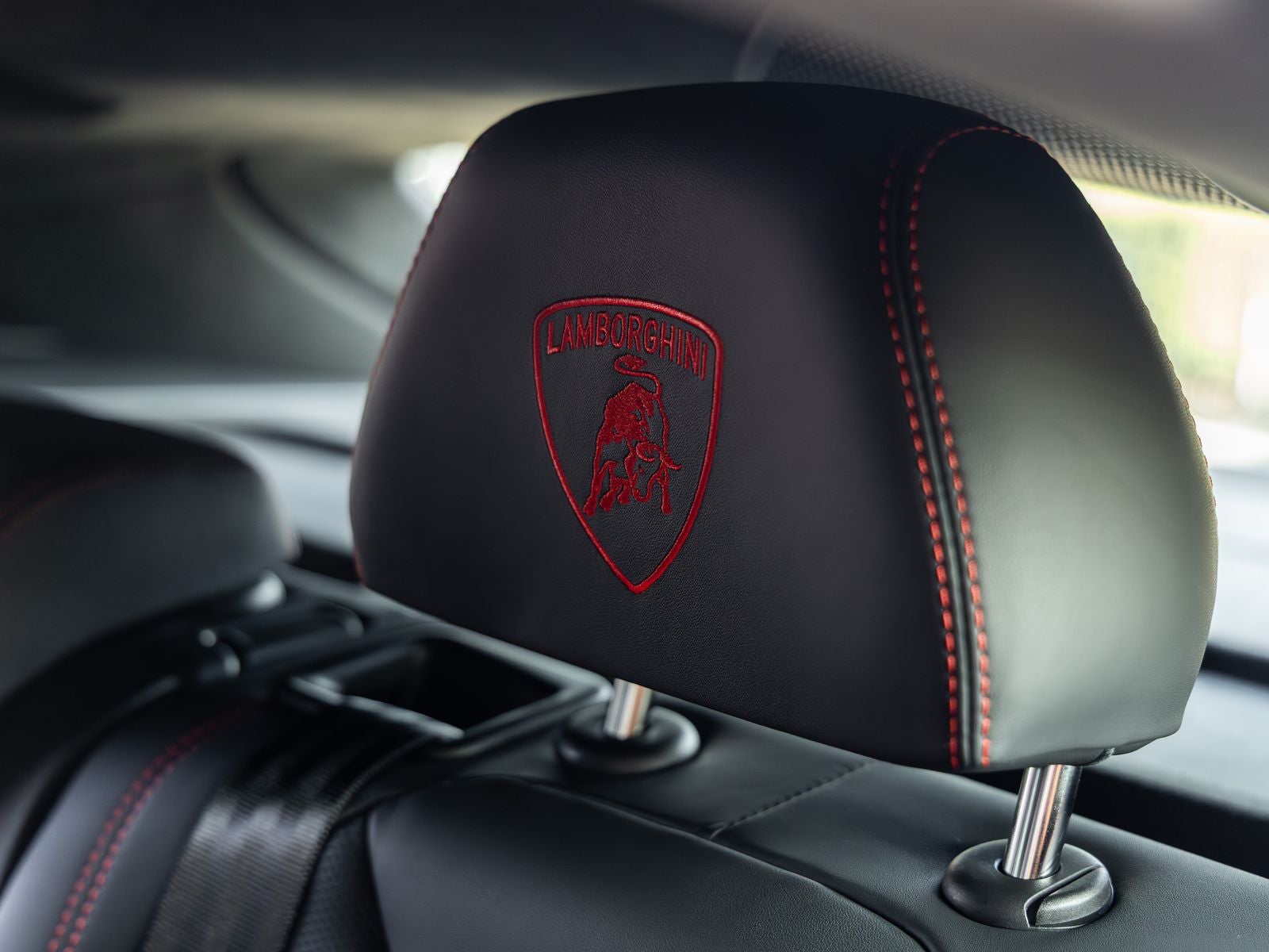 2026 Lamborghini Urus SE