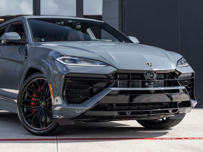 2026 Lamborghini Urus SE