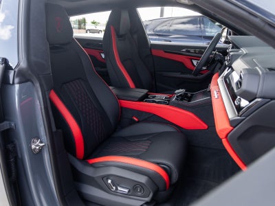 2026 Lamborghini Urus SE
