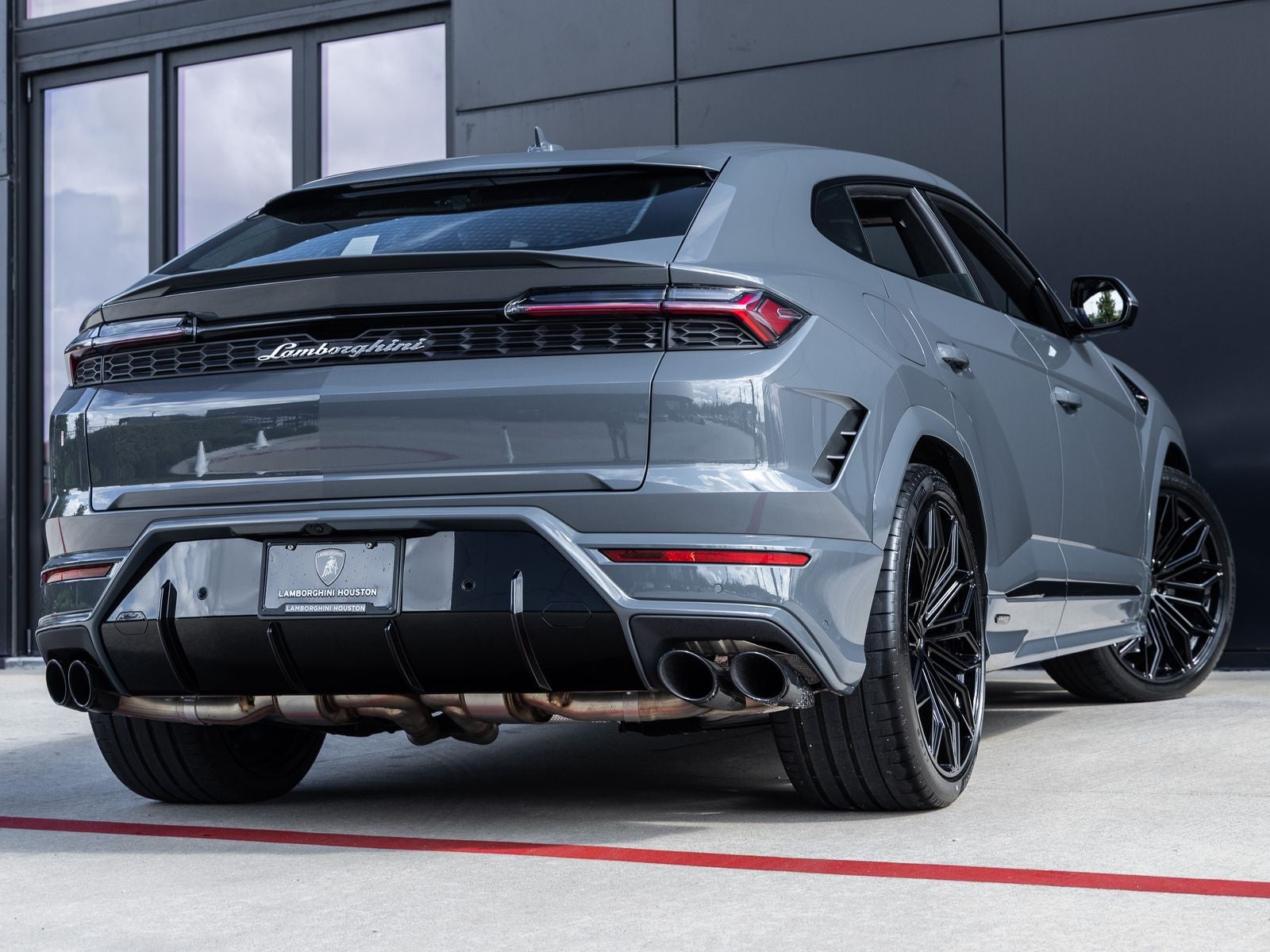 2026 Lamborghini Urus SE