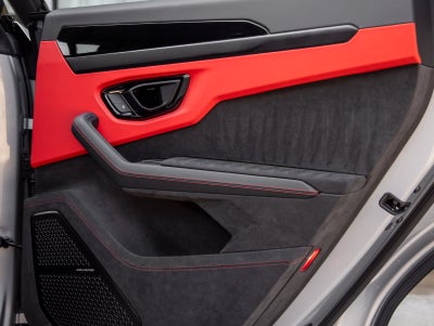 2026 Lamborghini Urus SE