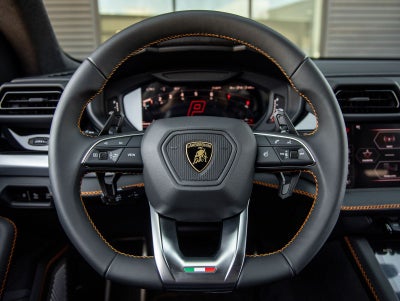 2026 Lamborghini Urus SE