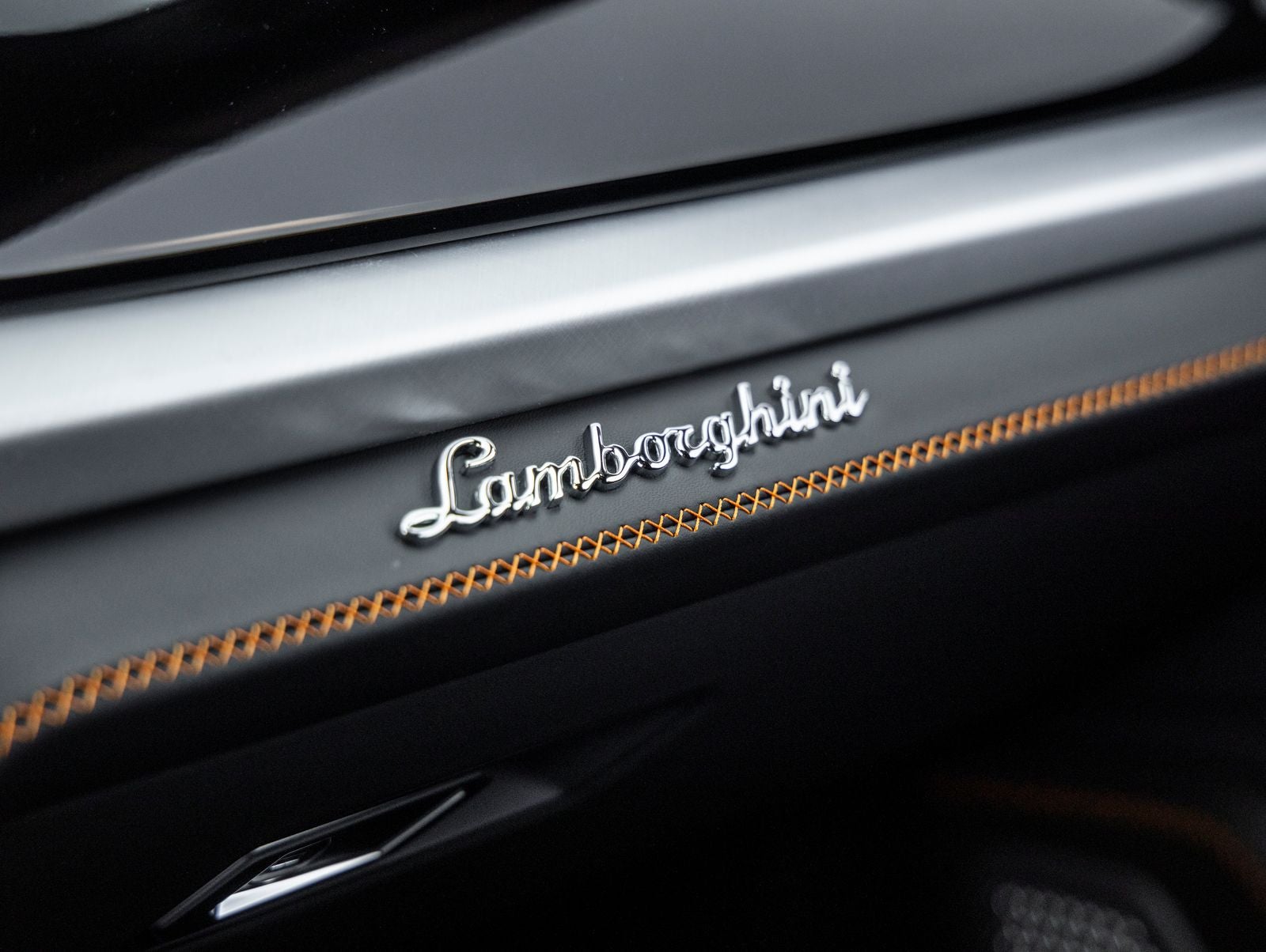 2026 Lamborghini Urus SE