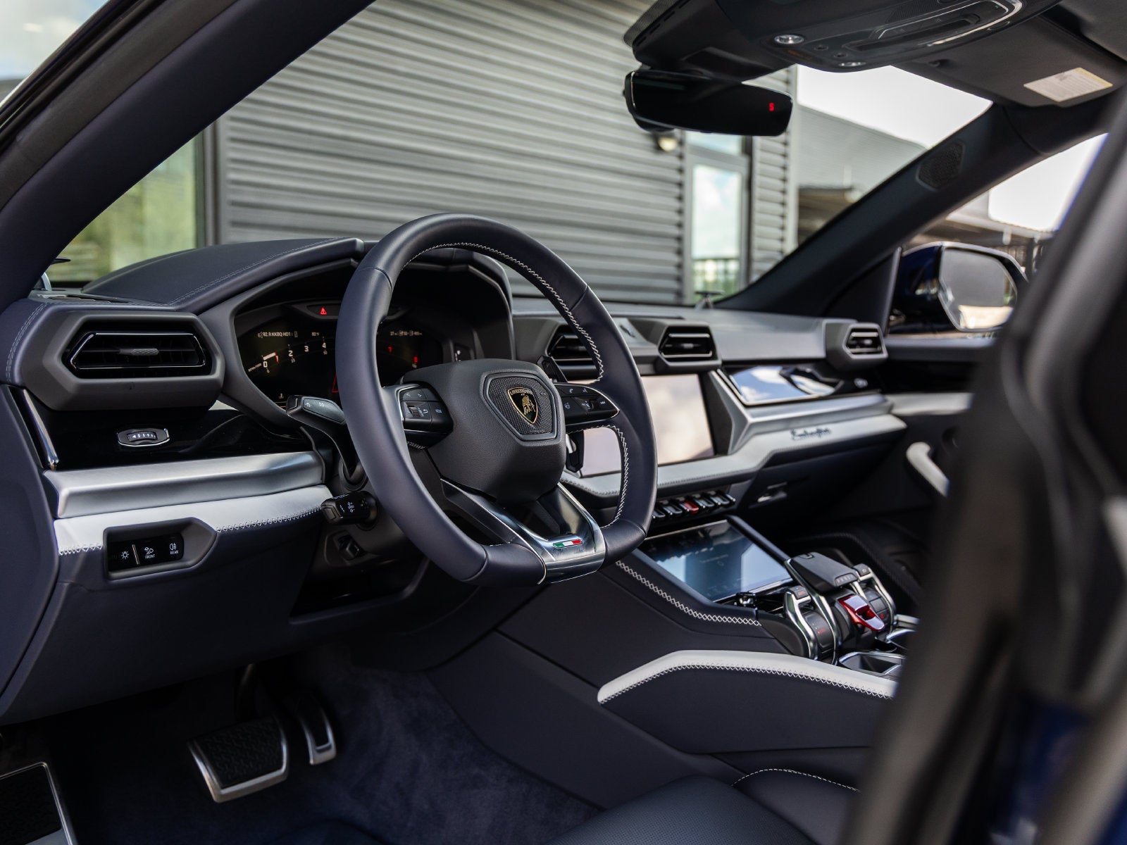 2026 Lamborghini Urus SE