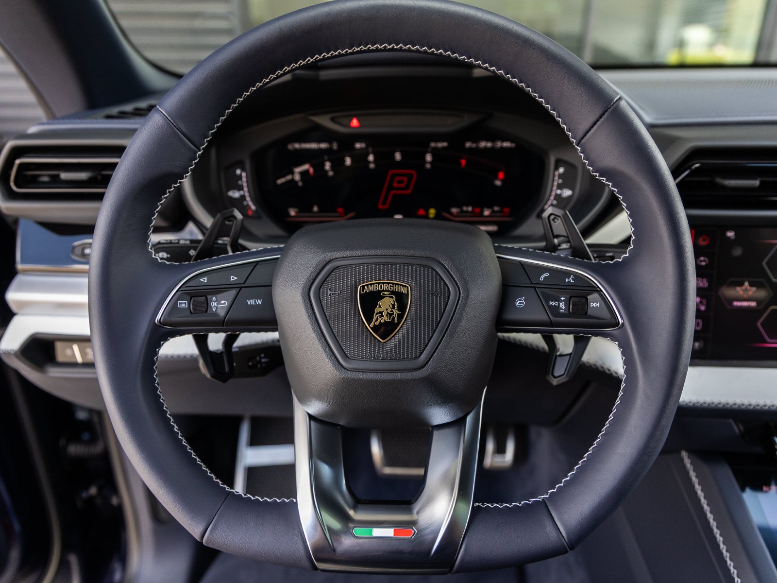 2026 Lamborghini Urus SE
