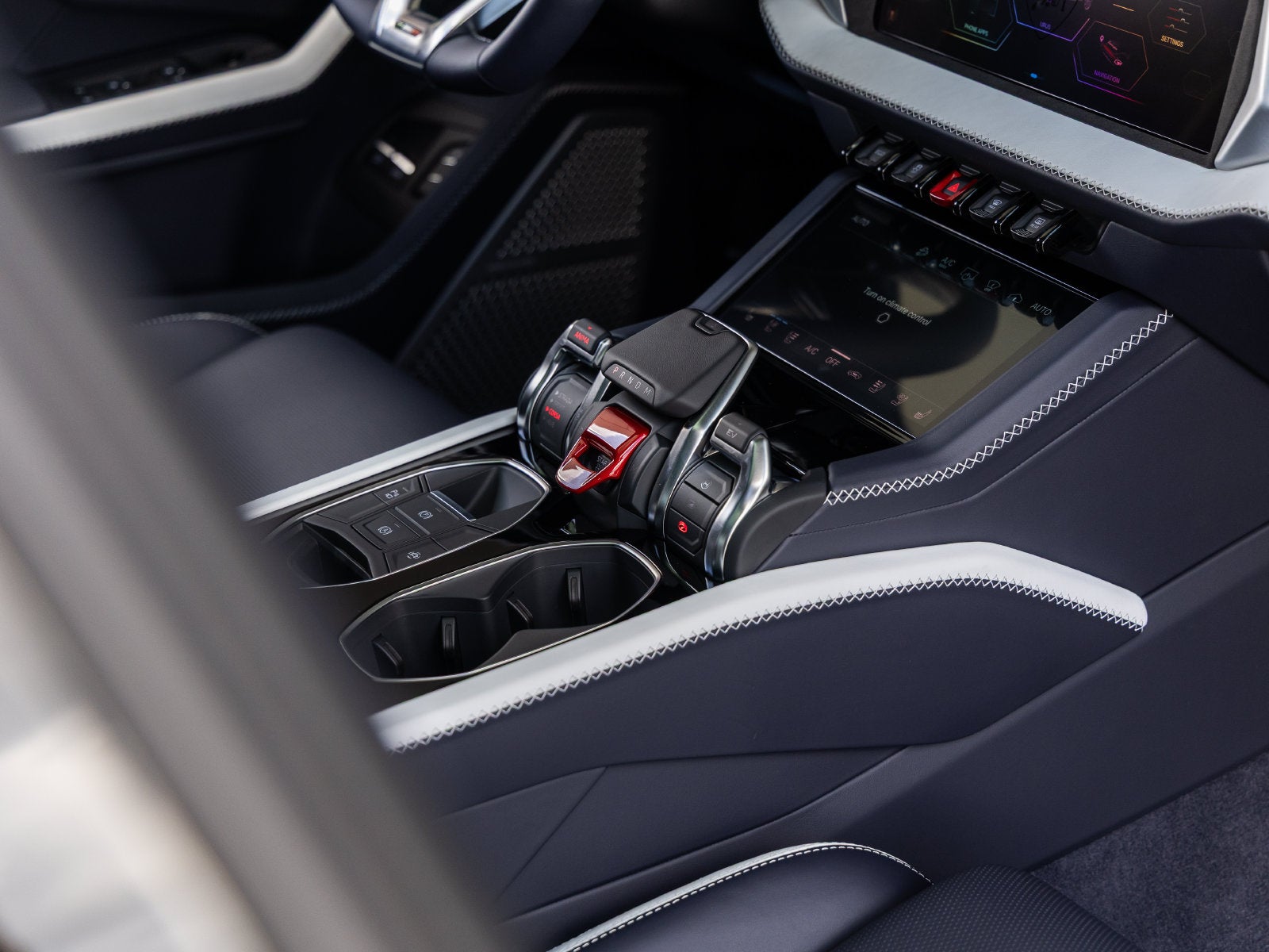 2026 Lamborghini Urus SE