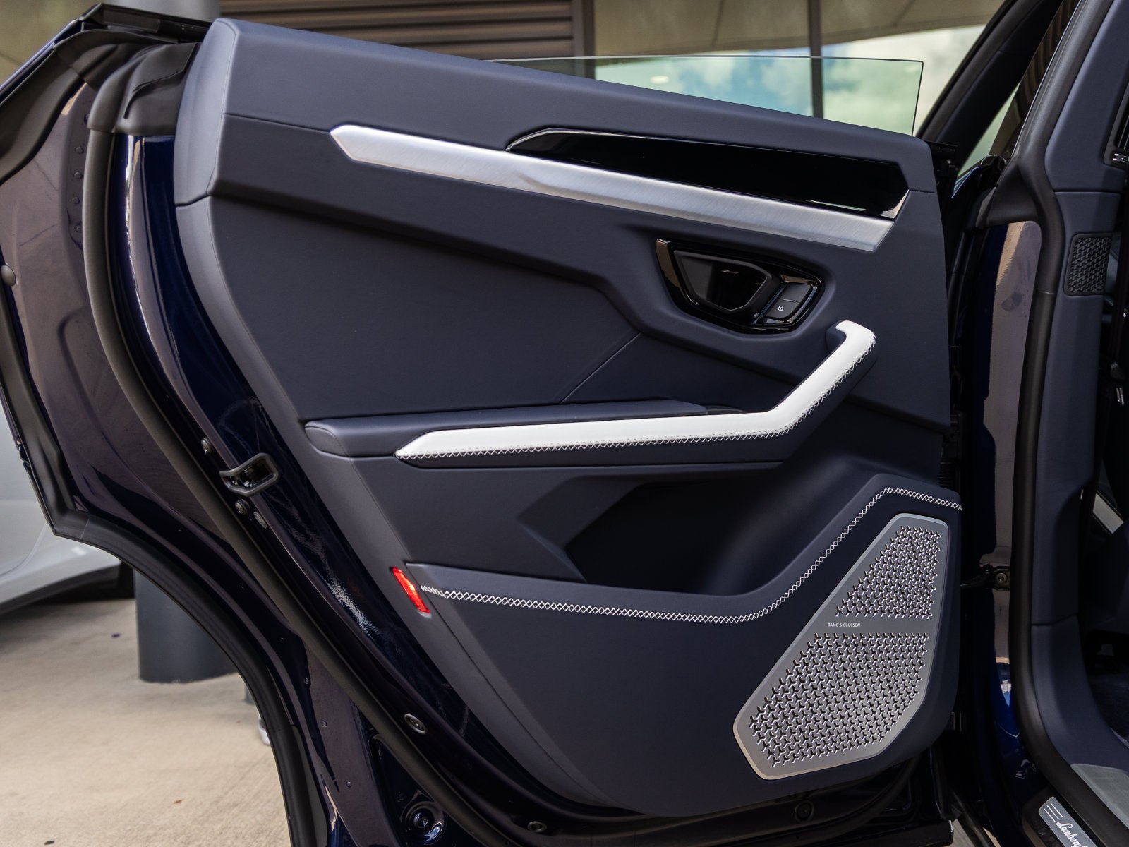2026 Lamborghini Urus SE