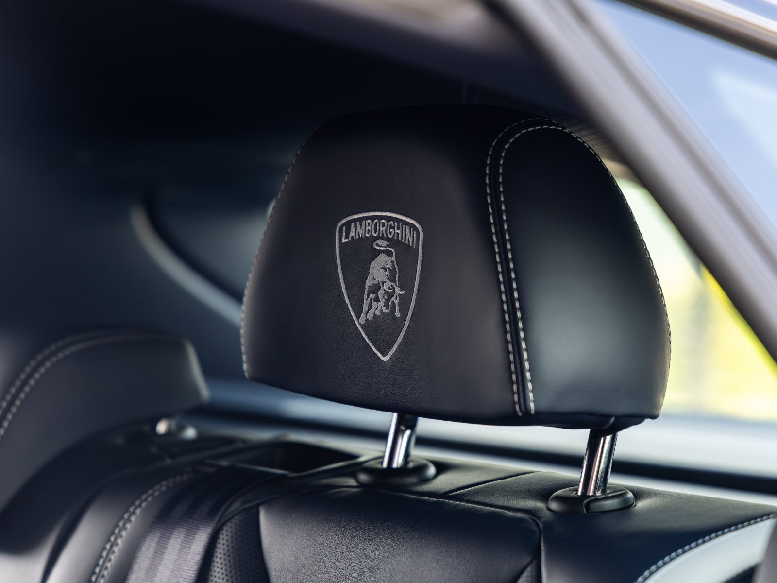 2026 Lamborghini Urus SE