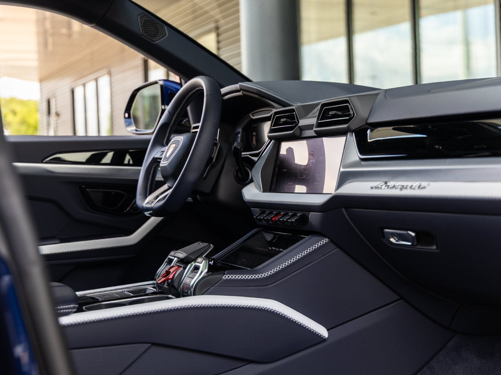 2026 Lamborghini Urus SE
