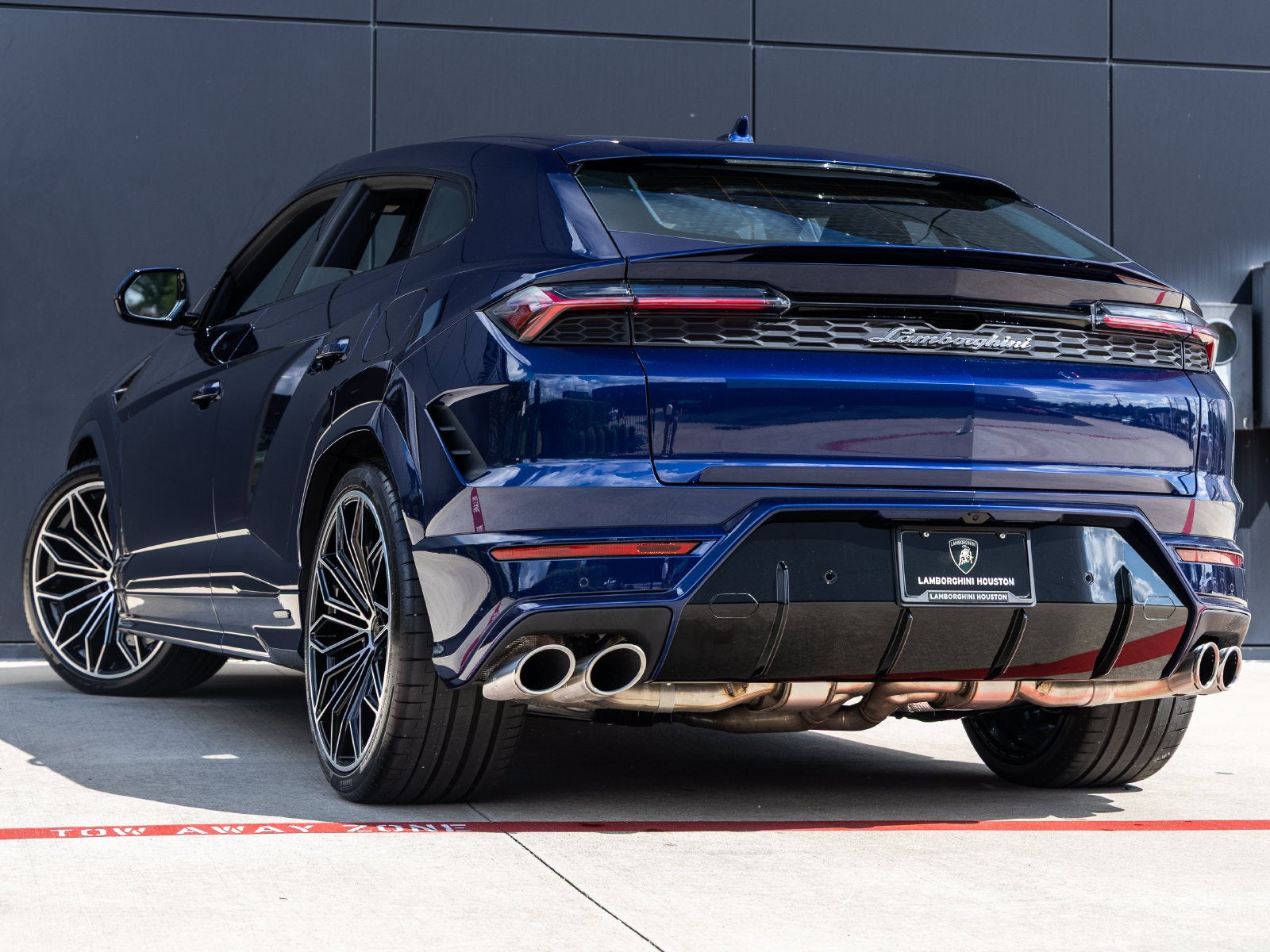 2026 Lamborghini Urus SE