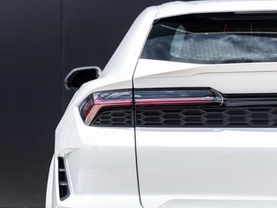 2026 Lamborghini Urus SE