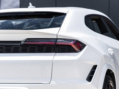 2026 Lamborghini Urus SE