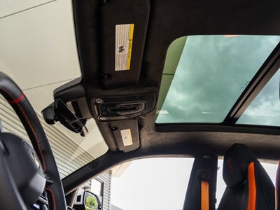 2026 Lamborghini Urus SE