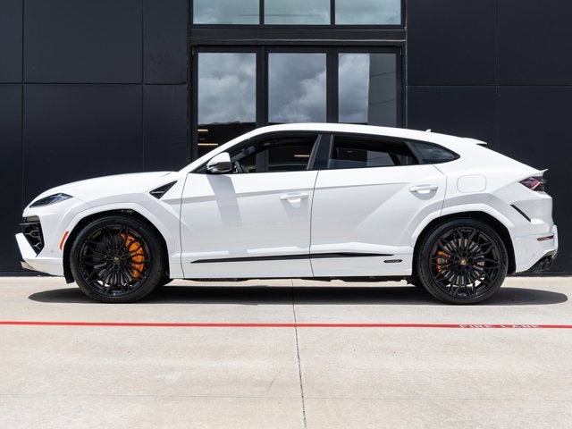 2026 Lamborghini Urus SE