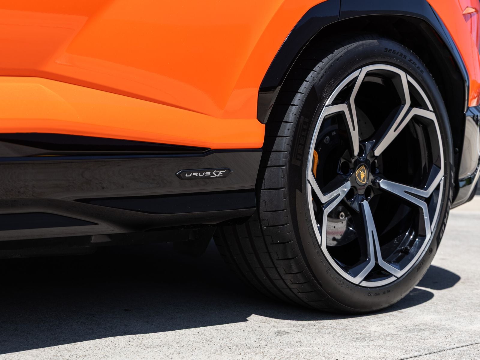 2025 Lamborghini Urus SE