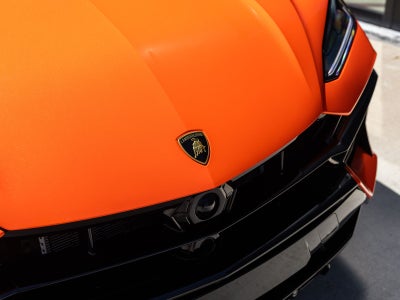 2025 Lamborghini Urus SE