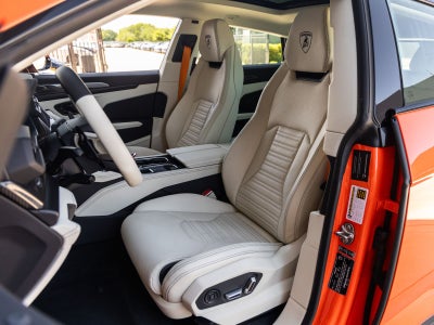 2025 Lamborghini Urus SE