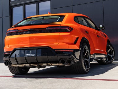 2025 Lamborghini Urus SE