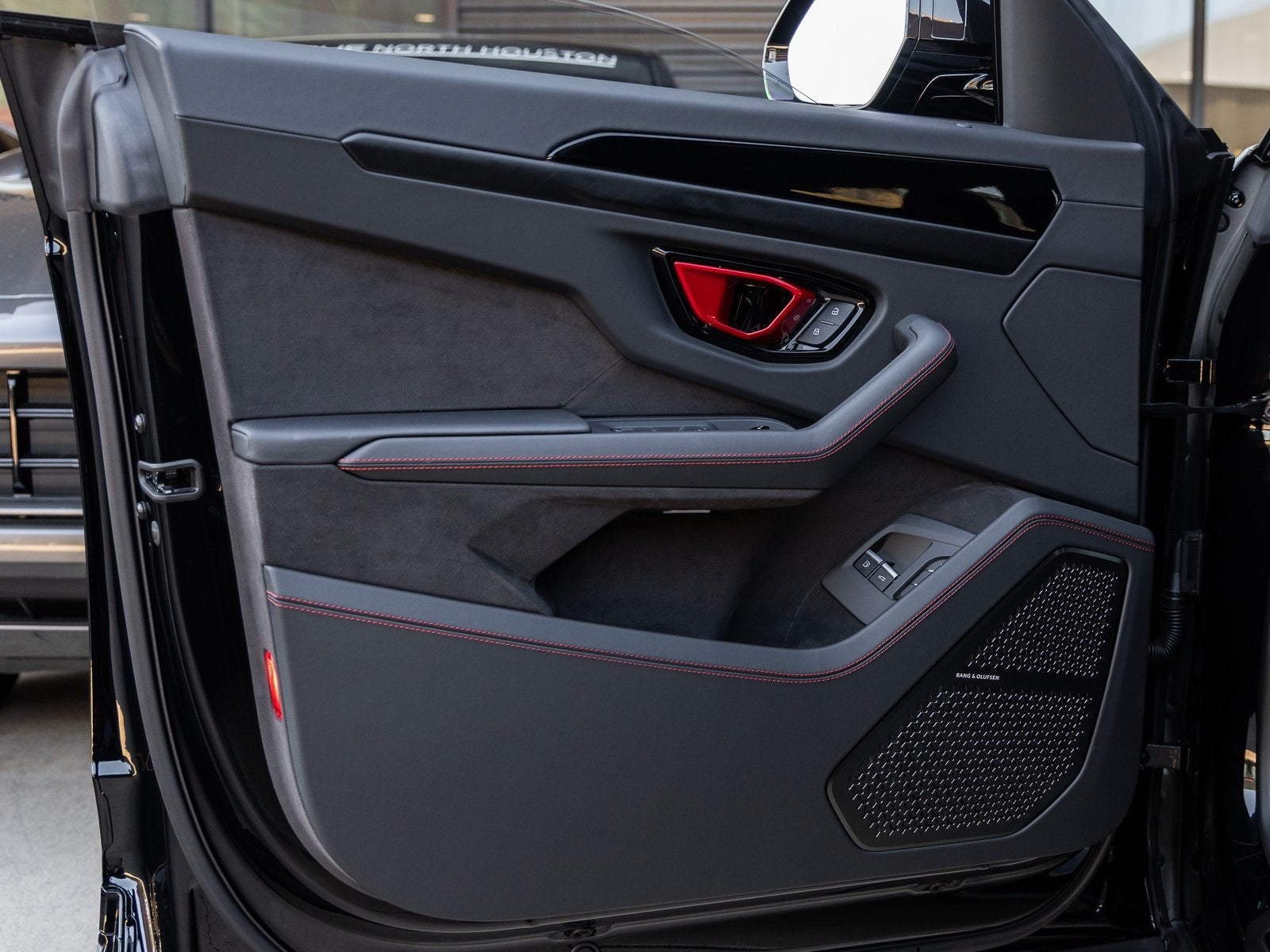 2026 Lamborghini Urus SE