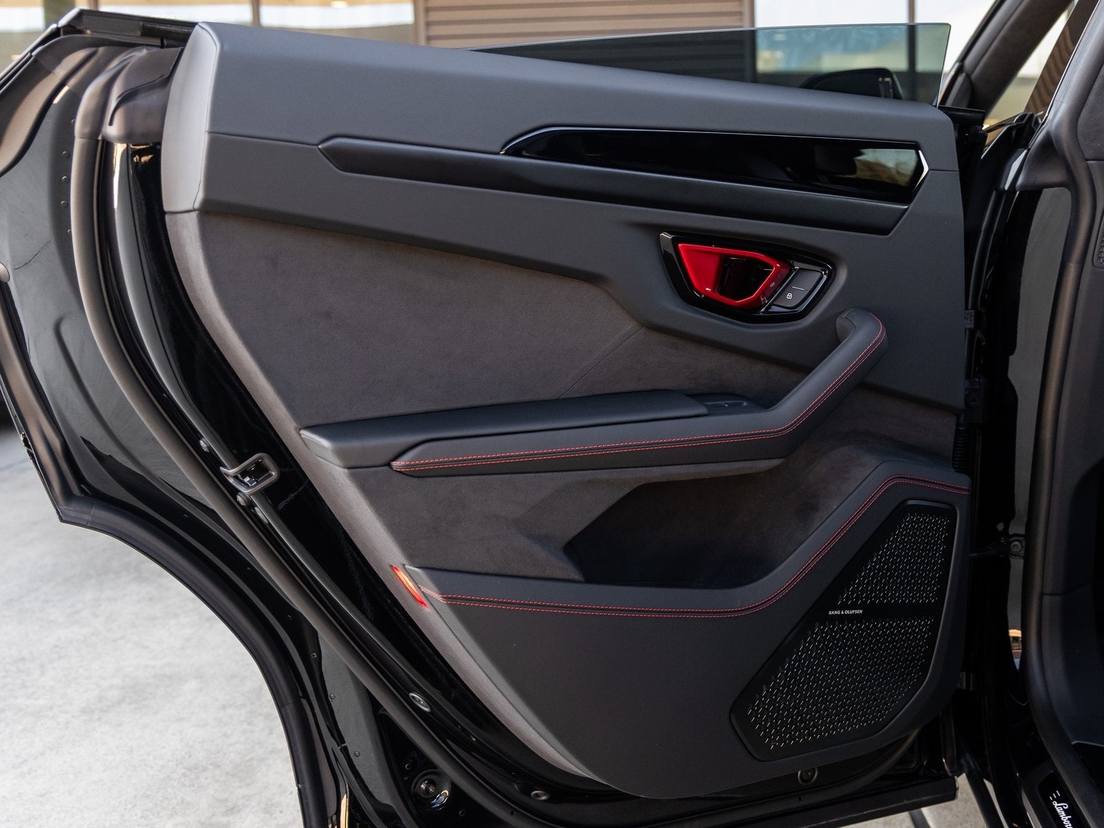 2026 Lamborghini Urus SE