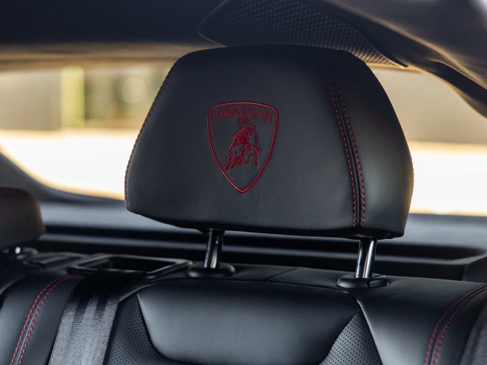 2026 Lamborghini Urus SE