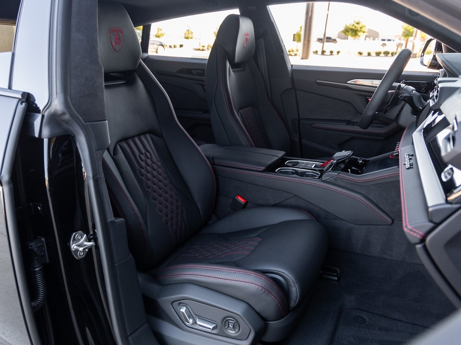 2026 Lamborghini Urus SE