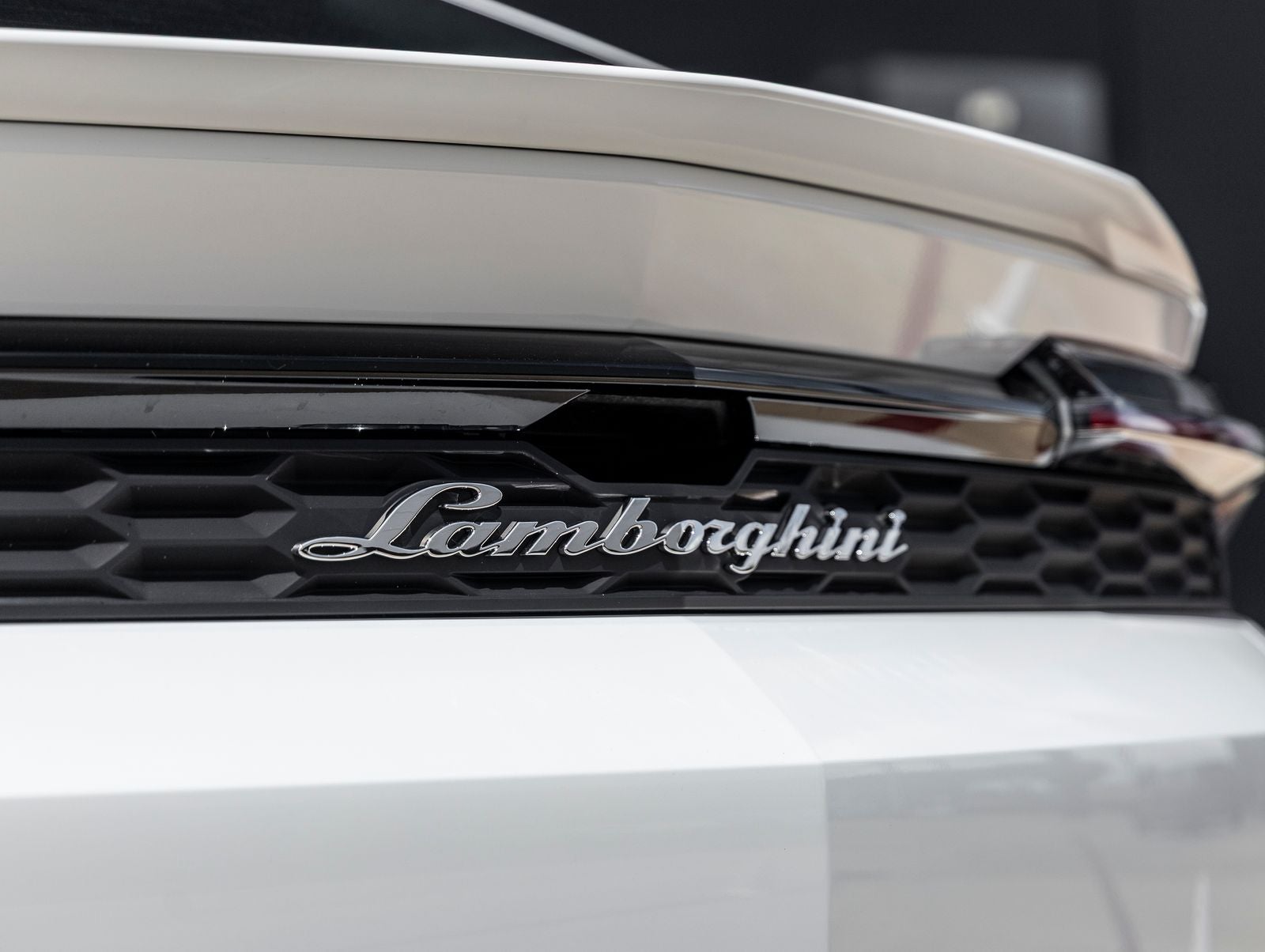 2026 Lamborghini Urus SE