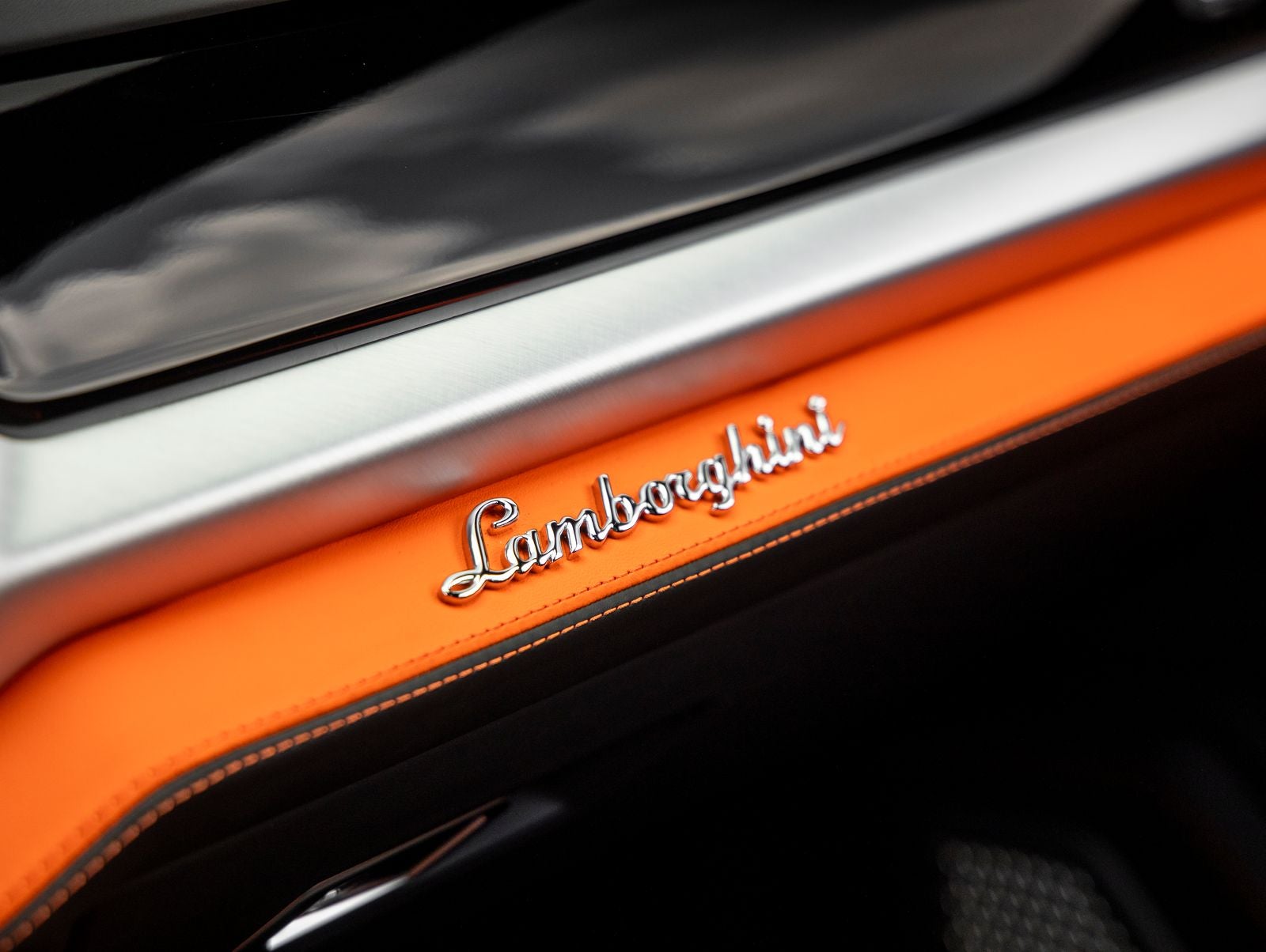 2026 Lamborghini Urus SE